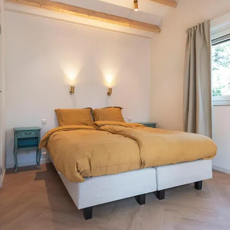 De Beuk & De Linde Apartment